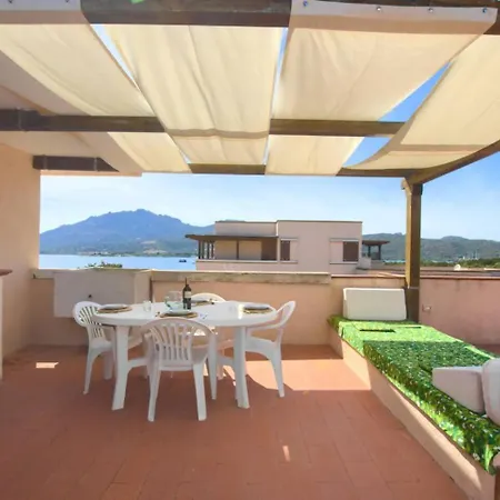 Attico Fronte Mare - 50 Passi Dalla Apartamento *