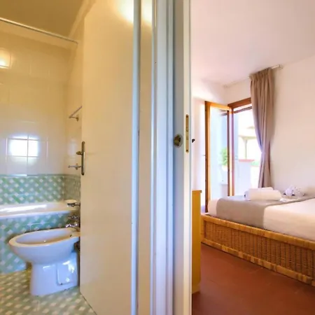 Apartment Attico Fronte Mare - 50 Passi Dalla *