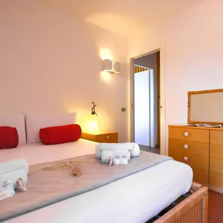 Attico Fronte Mare - 50 Passi Dalla * Porto Rotondo